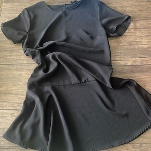 Mossimo size XS black dress. Short sleeve. Key hole back with silver button.